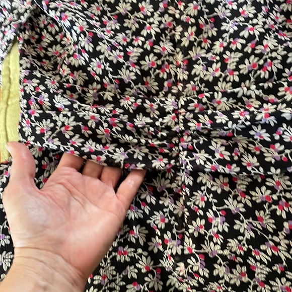 Diane Von Forstenberg 100% silk chiffon blouse top. Just last season. 10. NWT - Picture 8 of 11